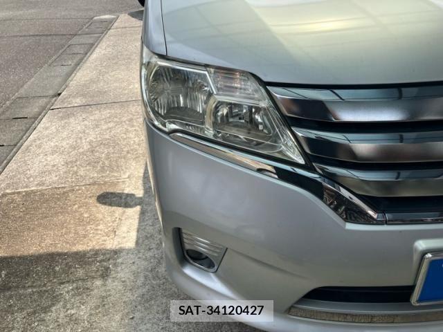 Nissan SERENA 2011-03 8745752-2