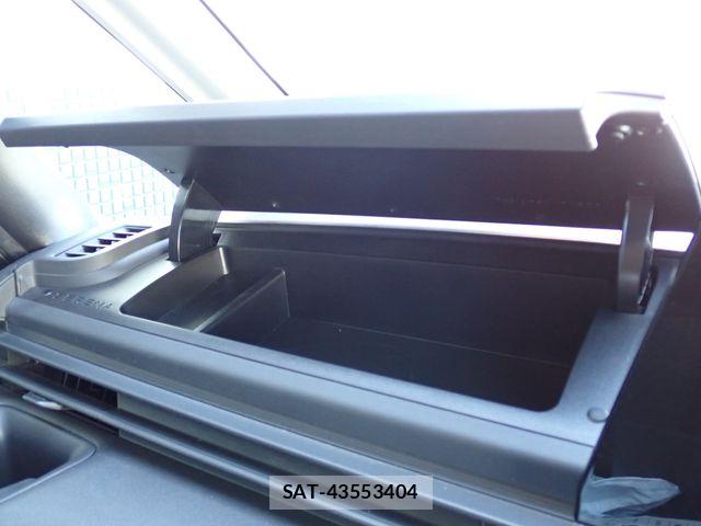 Nissan SERENA 2023-07 8745714-20