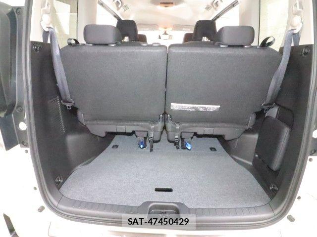 Nissan SERENA 2022-10 8745704-10