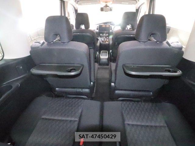 Nissan SERENA 2022-10 8745704-11