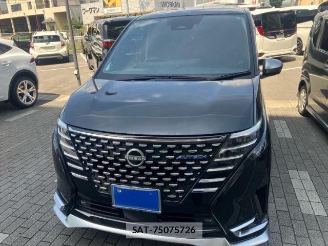 Nissan SERENA 2023-05 8745689-1
