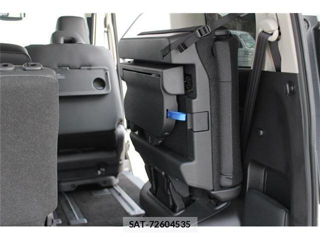 Nissan SERENA 2022-12 8745695-19