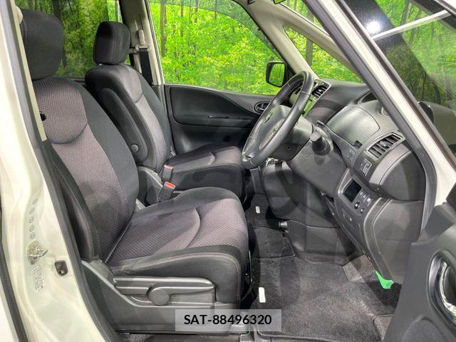 Nissan SERENA 2012-06 8745728-7