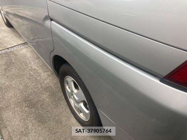 Nissan SERENA 2009-10 8745742-26