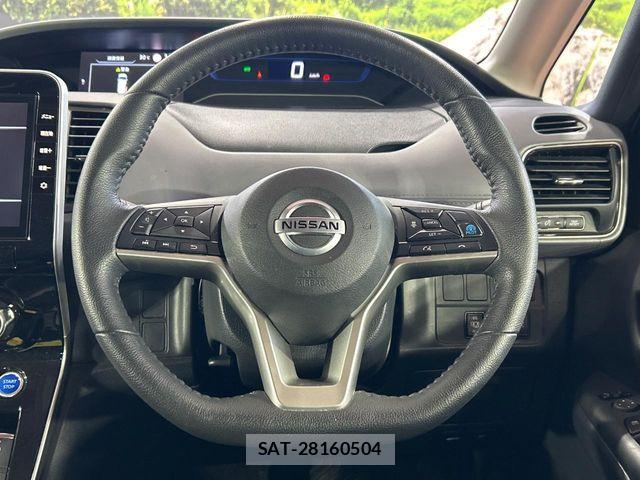 Nissan SERENA 2022-08 8745702-11
