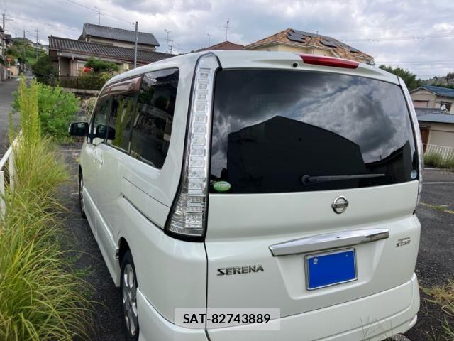 Nissan SERENA 2009-09 8745740-1