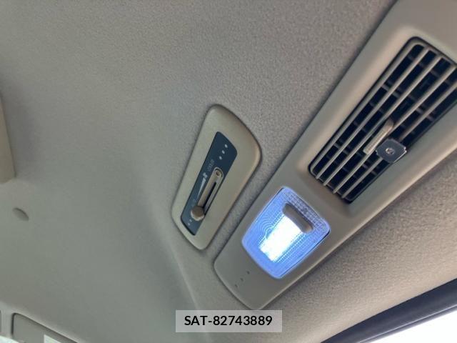 Nissan SERENA 2009-09 8745740-7