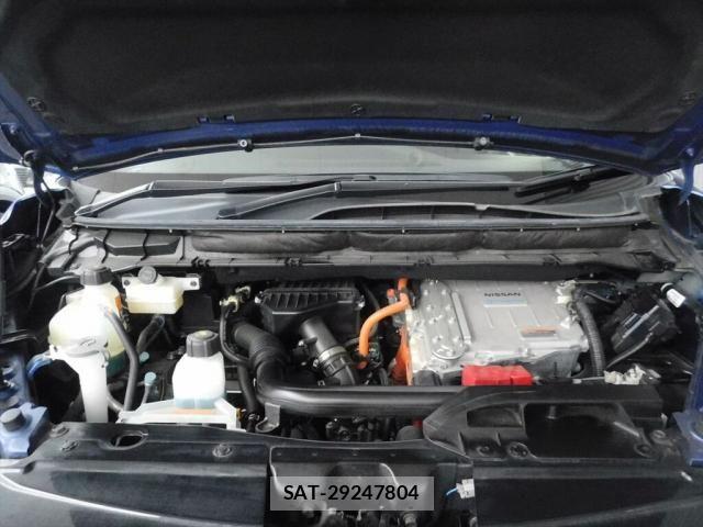 Nissan SERENA 2022-03 8745709-10
