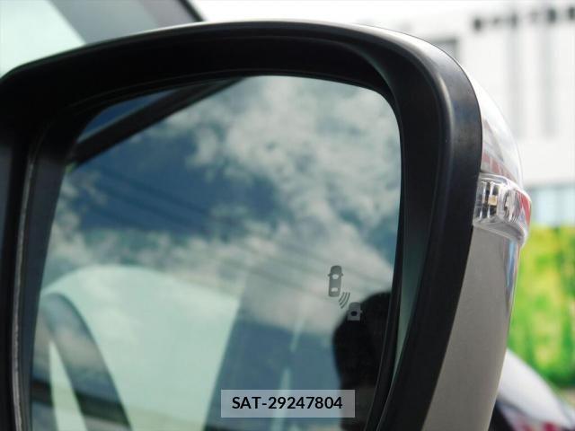 Nissan SERENA 2022-03 8745709-29