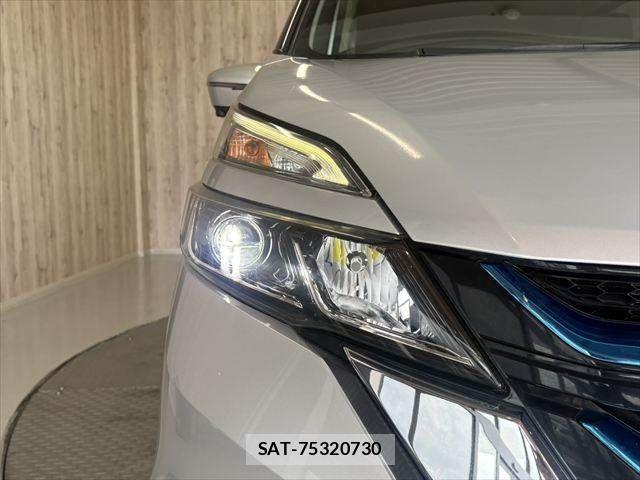 Nissan SERENA 2018-04 8745719-11