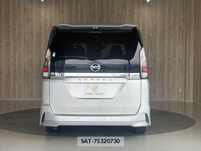 Nissan SERENA 2018-04 8745719-17