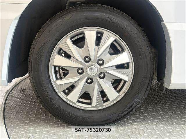 Nissan SERENA 2018-04 8745719-23