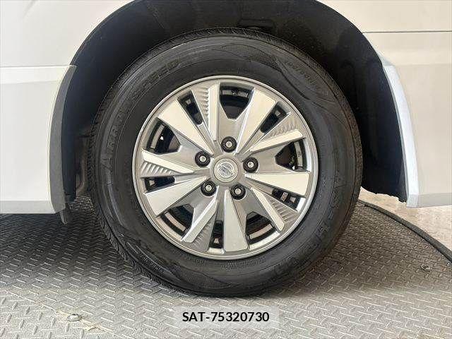 Nissan SERENA 2018-04 8745719-24