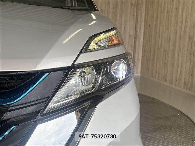 Nissan SERENA 2018-04 8745719-26