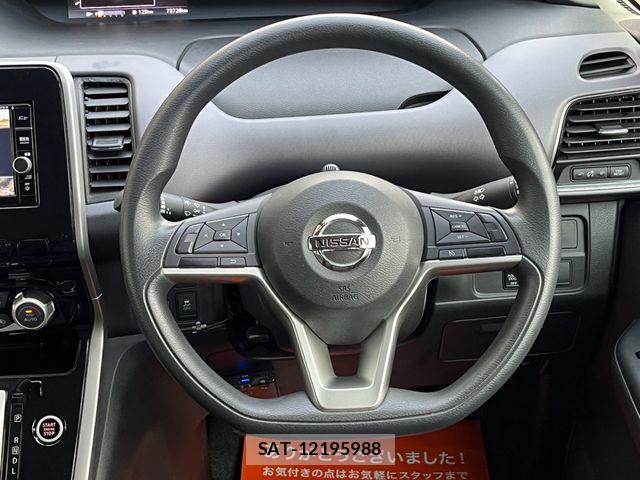 Nissan SERENA 2017-10 8745726-15
