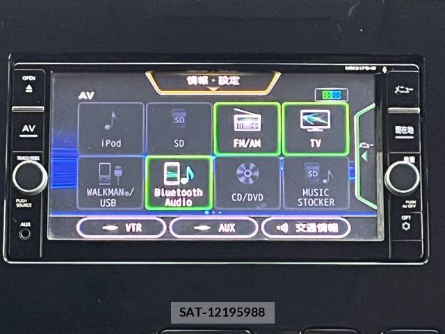 Nissan SERENA 2017-10 8745726-16