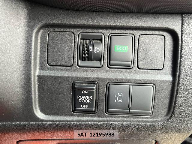 Nissan SERENA 2017-10 8745726-20