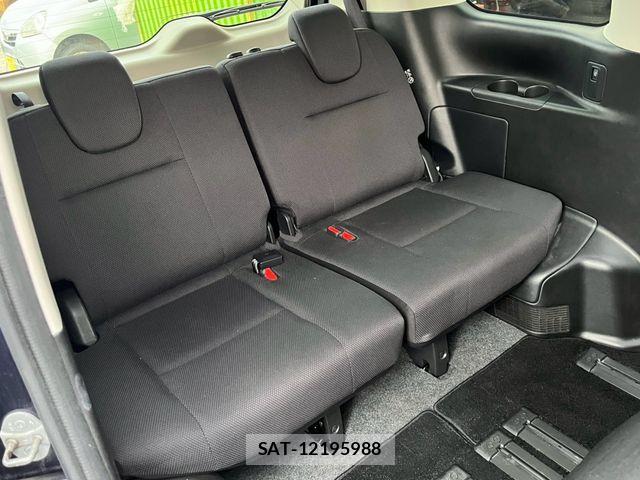 Nissan SERENA 2017-10 8745726-5