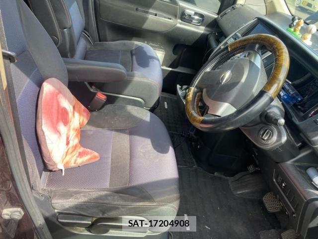 Nissan SERENA 2009-11 8745743-13