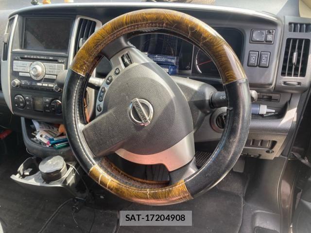 Nissan SERENA 2009-11 8745743-17