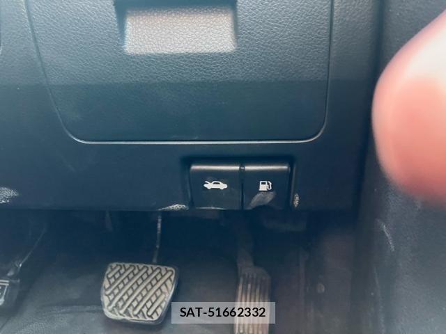 Nissan SERENA 2012-02 8745751-17