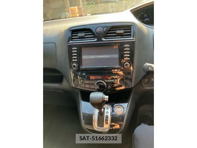 Nissan SERENA 2012-02 8745751-21