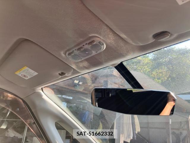 Nissan SERENA 2012-02 8745751-24