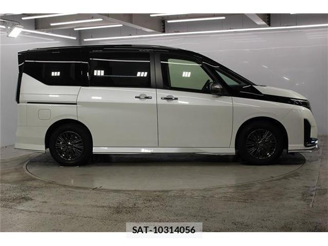 Nissan SERENA 2024-09 8745692-5