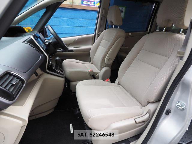 Nissan SERENA 2017-07 8745722-15