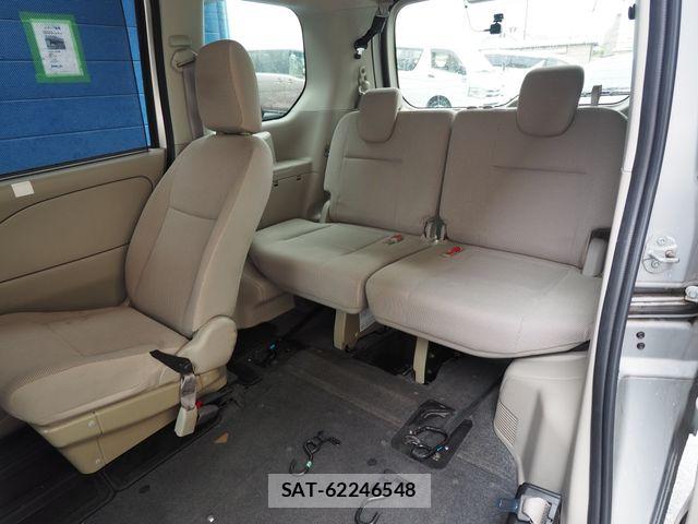 Nissan SERENA 2017-07 8745722-17