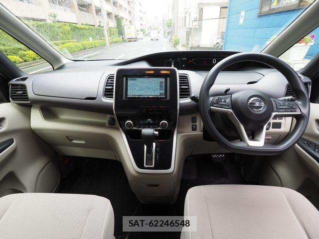Nissan SERENA 2017-07 8745722-1