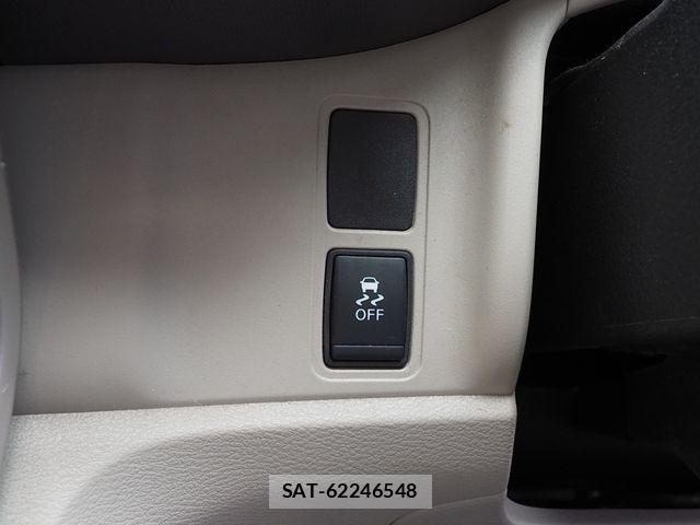 Nissan SERENA 2017-07 8745722-6