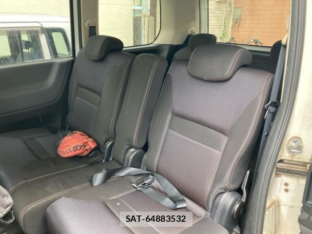 Nissan SERENA 2007-02 8745749-13