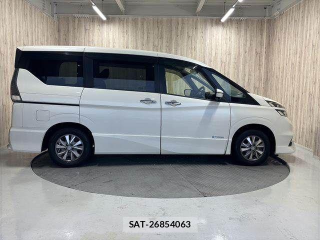 Nissan SERENA 2019-04 8745723-15