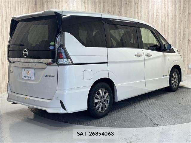 Nissan SERENA 2019-04 8745723-17