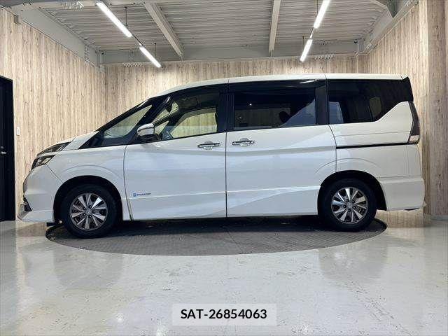 Nissan SERENA 2019-04 8745723-19
