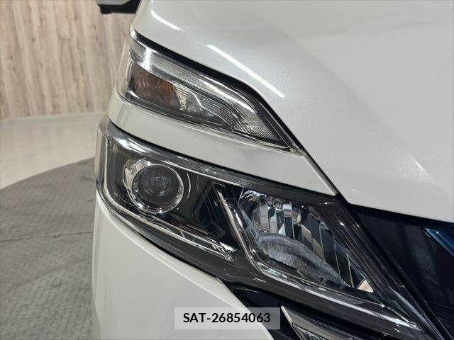 Nissan SERENA 2019-04 8745723-21