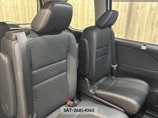 Nissan SERENA 2019-04 8745723-7