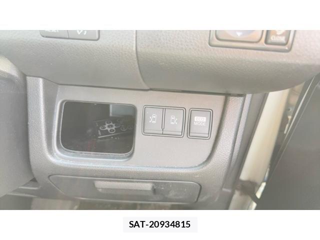 Nissan SERENA 2011-07 8745736-14