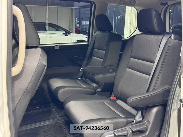 Nissan SERENA 2021-11 8745706-17