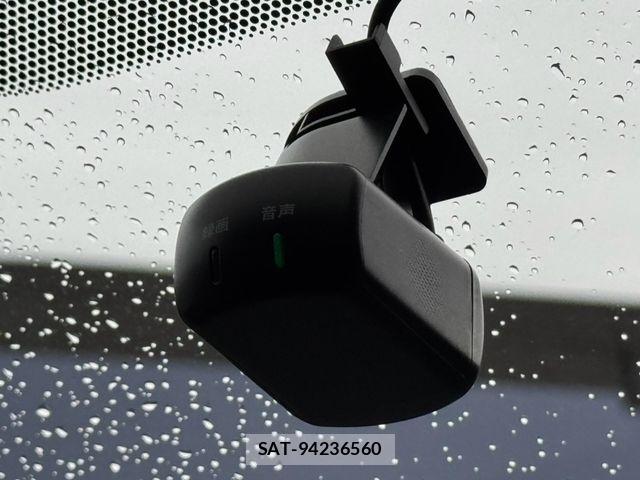 Nissan SERENA 2021-11 8745706-4