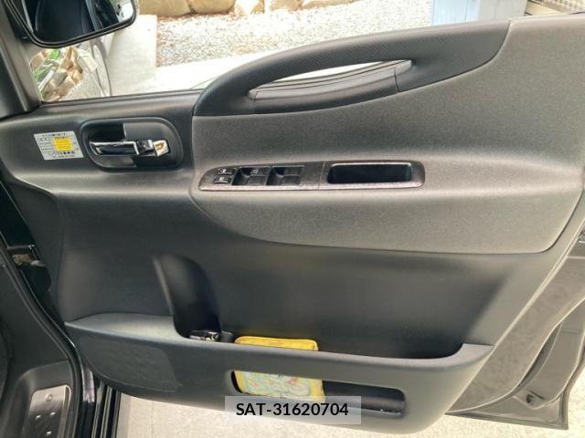Nissan SERENA 2007-04 8744029-12