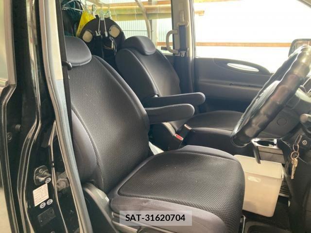 Nissan SERENA 2007-04 8744029-14