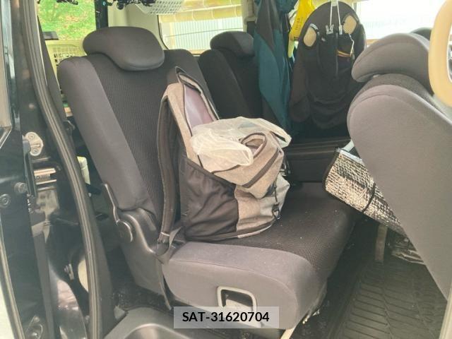 Nissan SERENA 2007-04 8744029-15