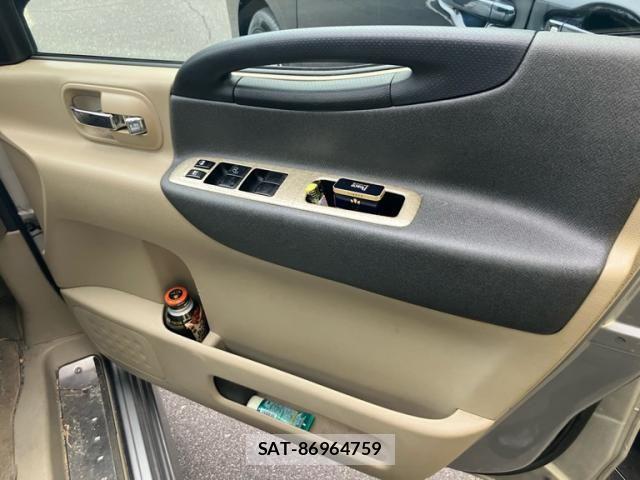 Nissan SERENA 2007-09 8745748-16
