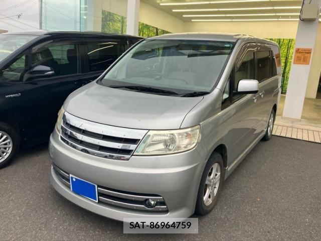 Nissan SERENA 2007-09 8745748-1
