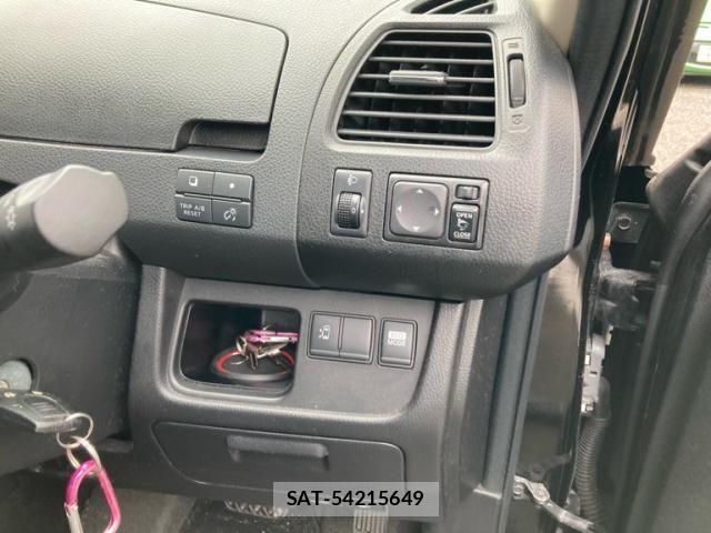 Nissan SERENA 2011-11 8745750-16
