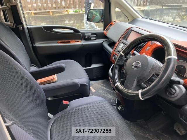 Nissan SERENA 2005-07 8745738-11