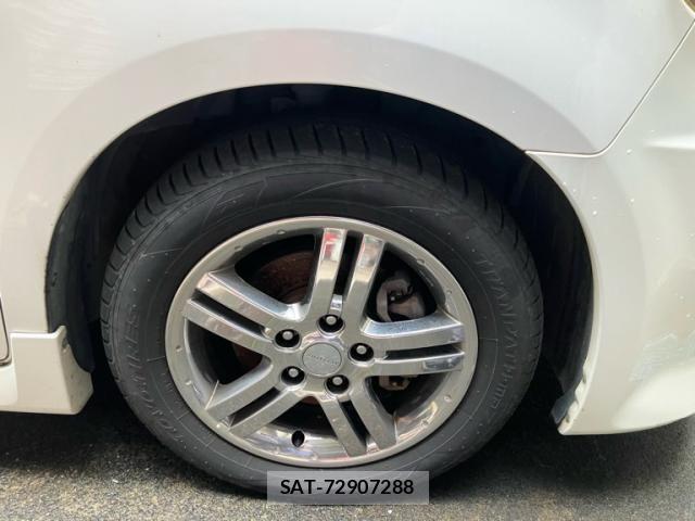 Nissan SERENA 2005-07 8745738-4