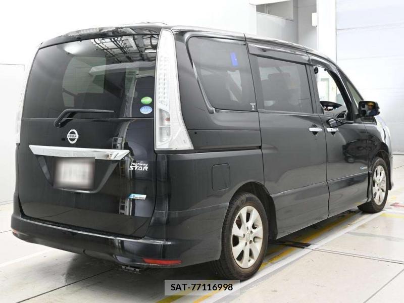 Nissan SERENA 2013-11 8770124-1